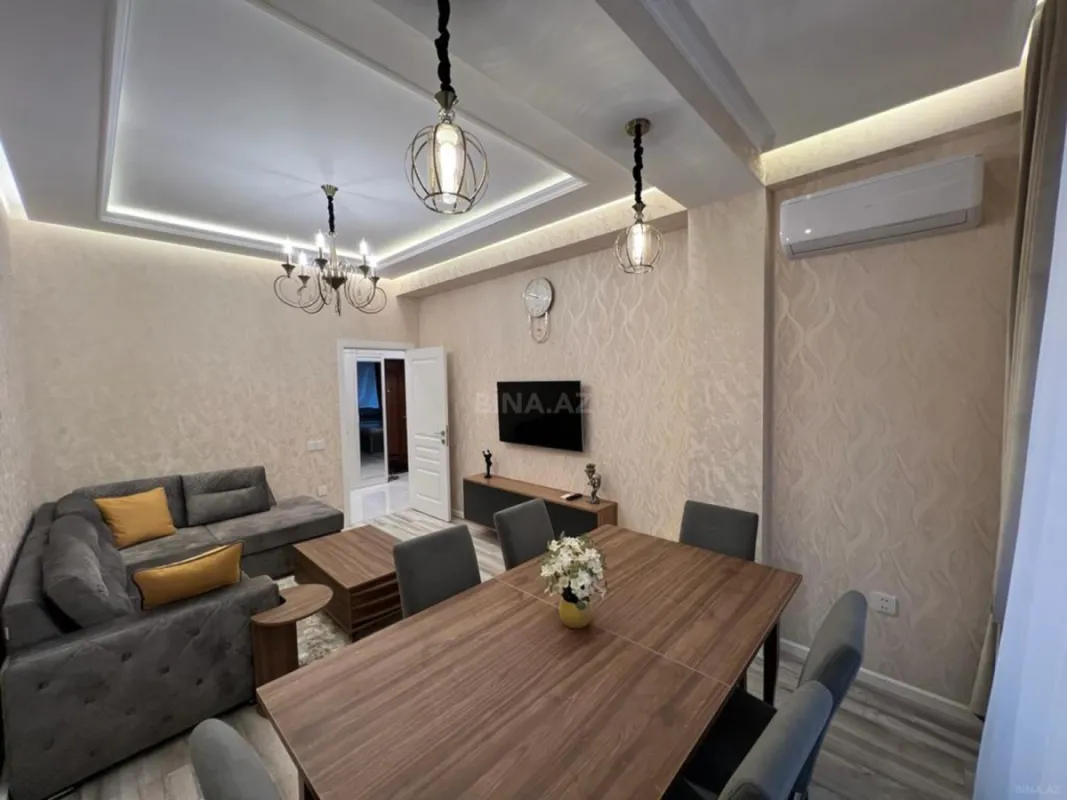 Kirayə verilir 2 otaqlı mənzil 70 m²