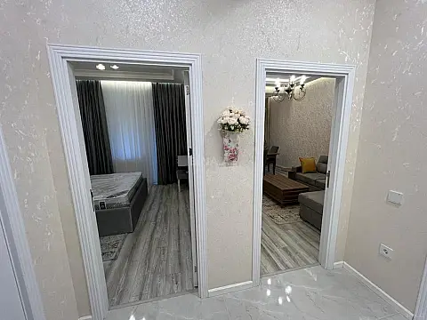 Kirayə verilir 2 otaqlı mənzil 70 m²