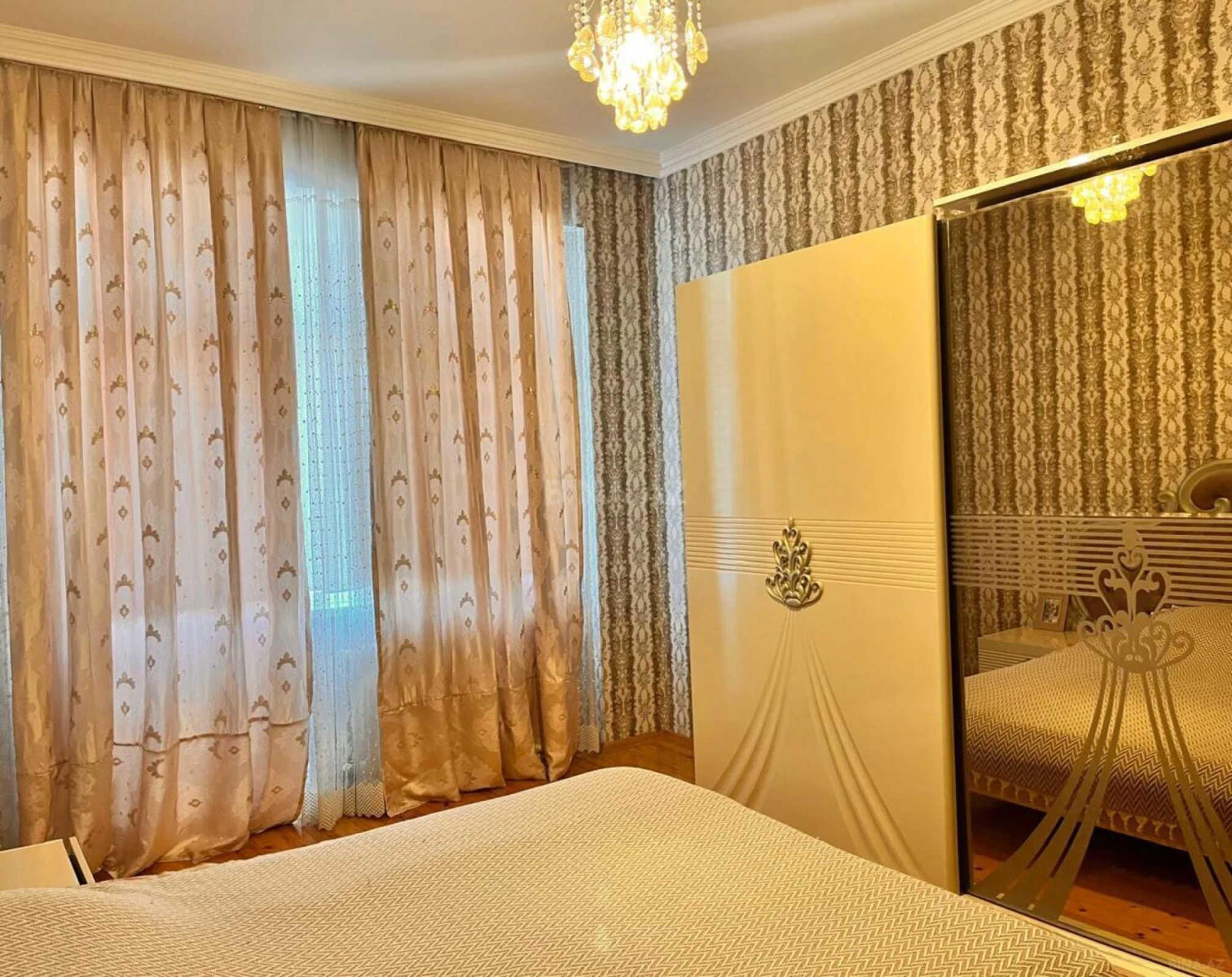 Satılır 3 otaqlı mənzil 95 m²
