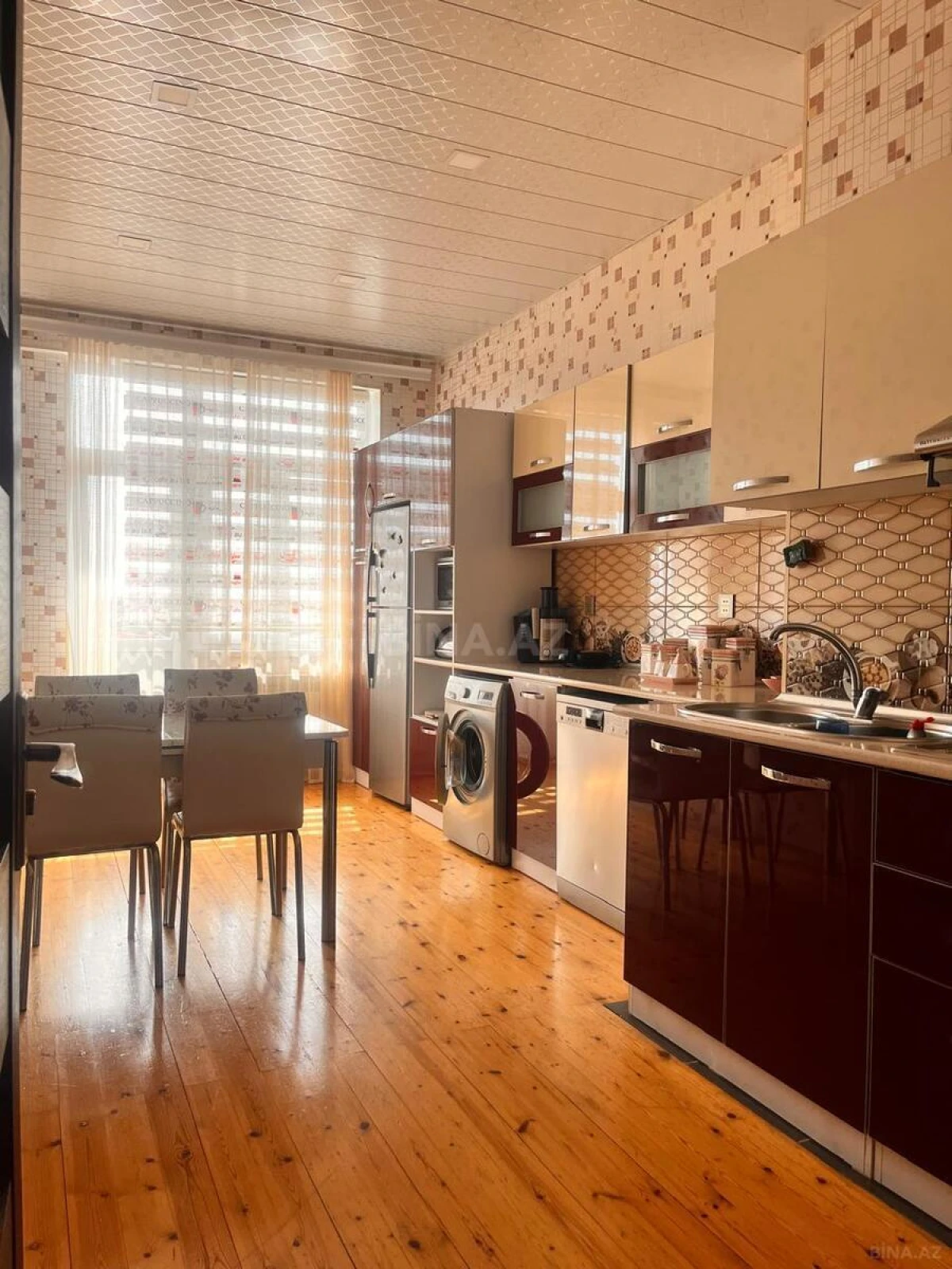 Satılır 3 otaqlı mənzil 95 m²