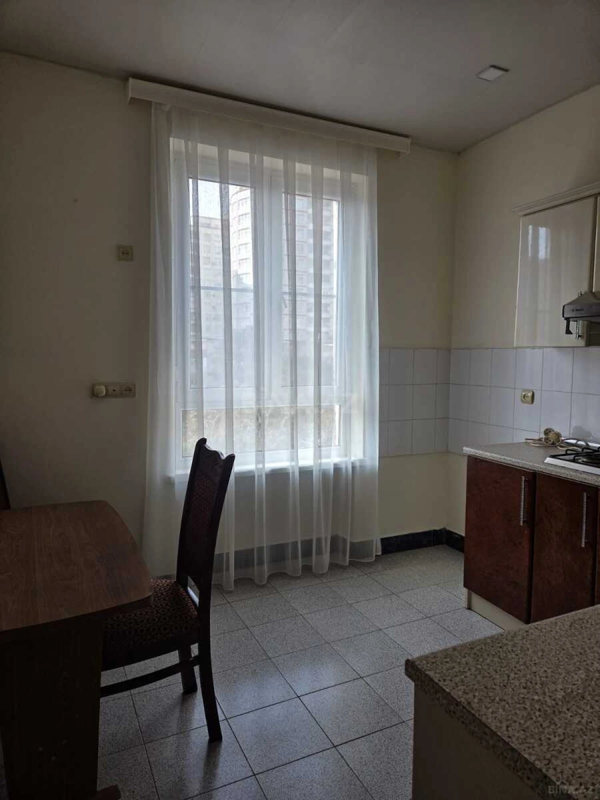 Kirayə verilir 2 otaqlı mənzil 71 m²