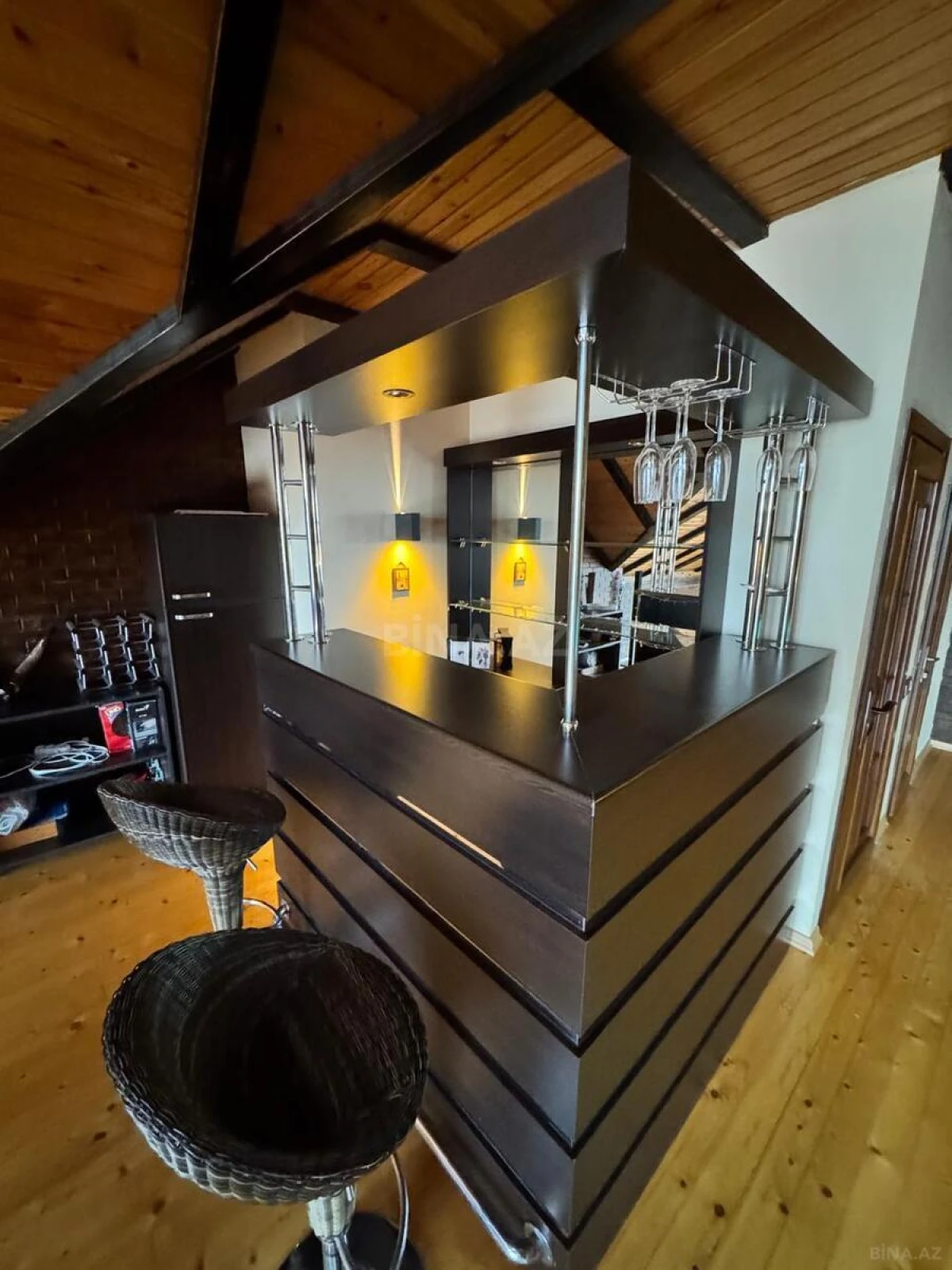 Satılır 6 otaqlı həyət evi 275 m²