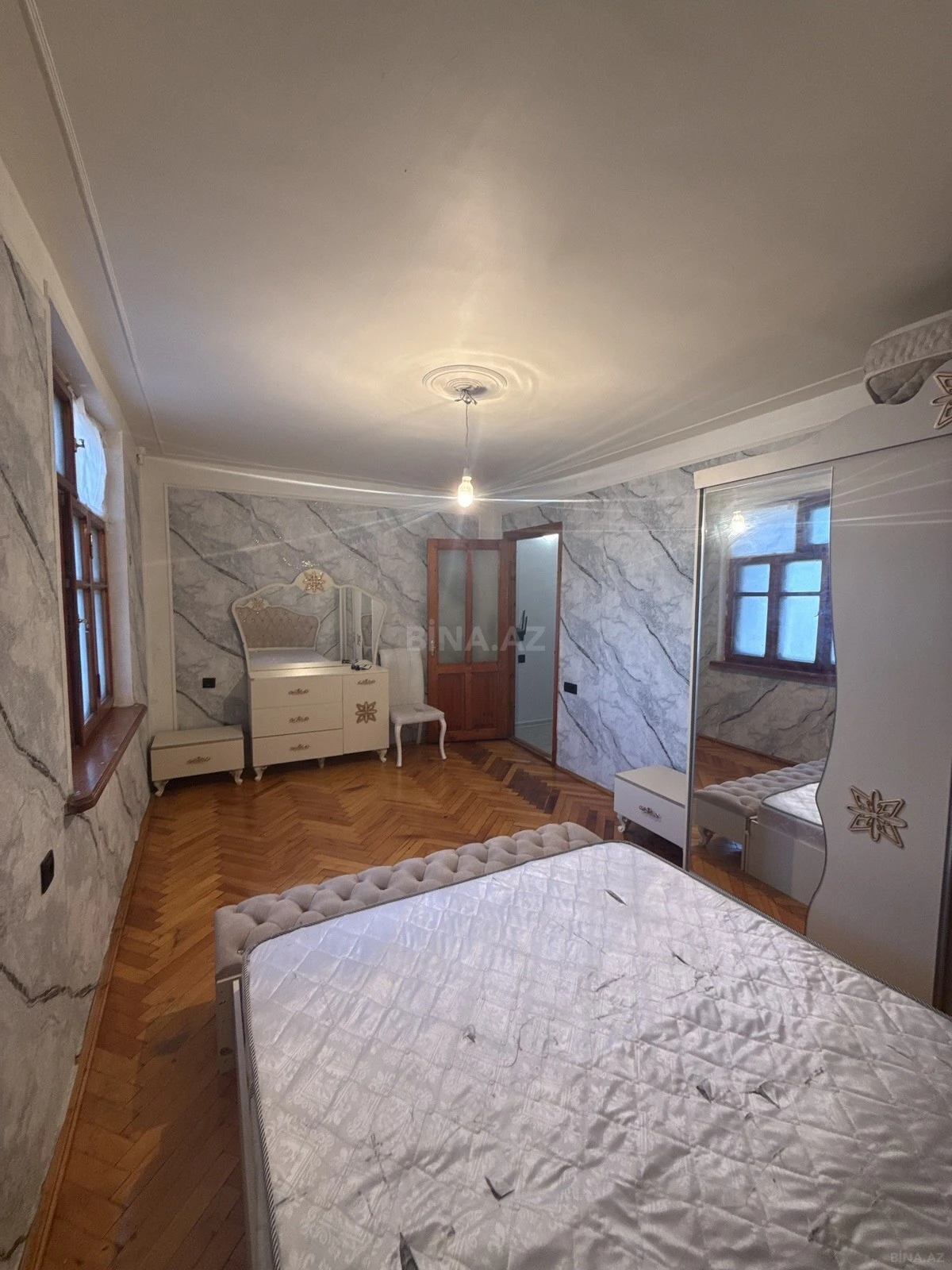 Satılır 1 otaqlı mənzil 30 m²