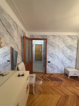 Satılır 1 otaqlı mənzil 30 m²