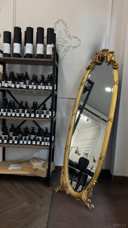 Satılır obyekt 270 m²