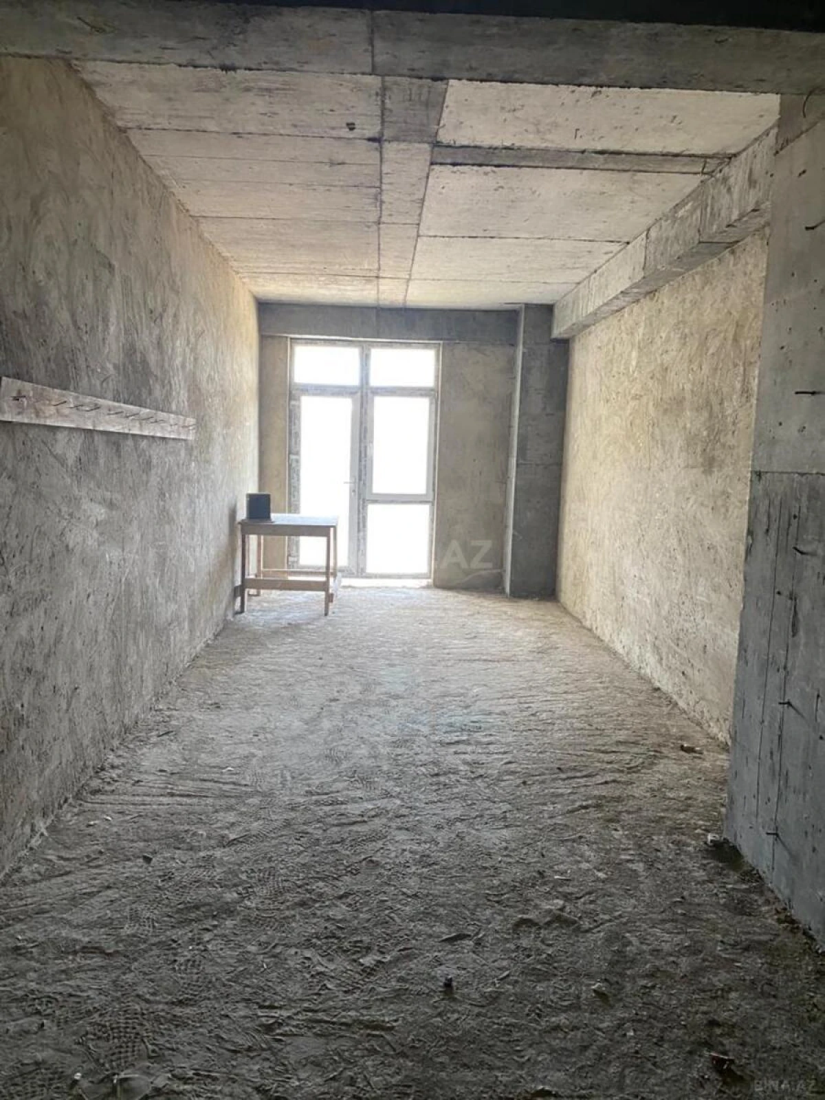 Satılır 2 otaqlı mənzil 78.5 m²