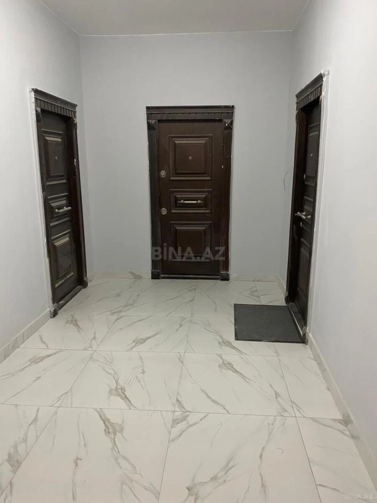 Satılır 2 otaqlı mənzil 78.5 m²