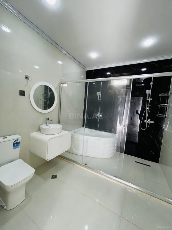 Satılır 5 otaqlı həyət evi 300 m²