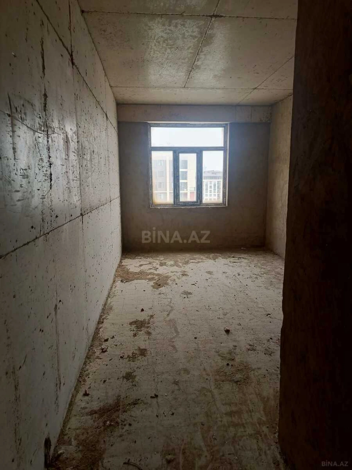 Satılır 3 otaqlı mənzil 144 m²