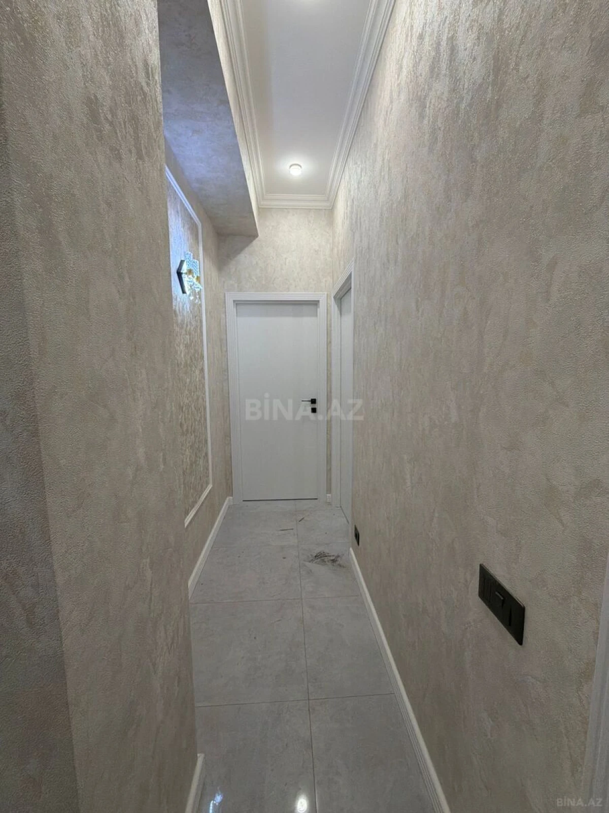 Satılır 2 otaqlı mənzil 79 m²
