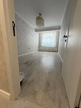 Satılır 2 otaqlı mənzil 79 m²