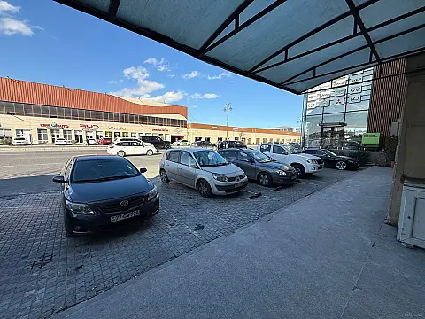 Kirayə verilir obyekt 2100 m²