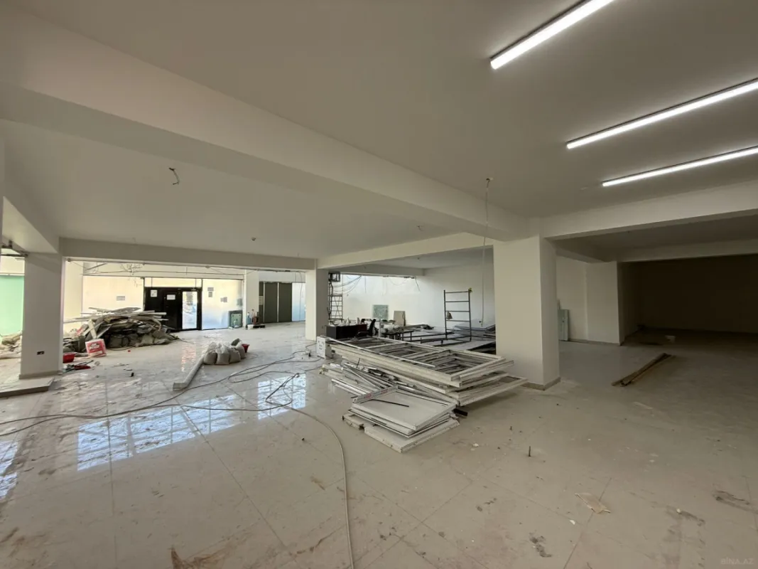 Kirayə verilir obyekt 2100 m²