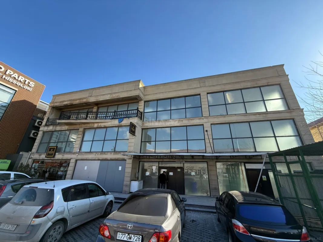 Kirayə verilir obyekt 2100 m²