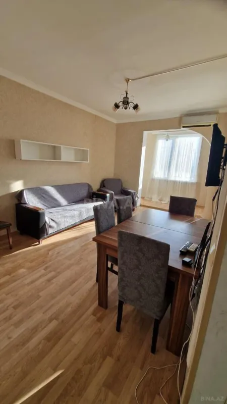 Kirayə verilir 2 otaqlı mənzil 55 m²