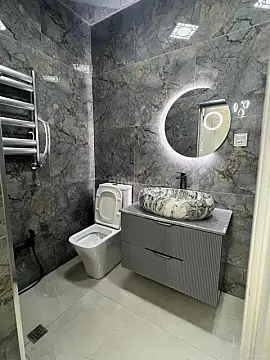 Satılır 2 otaqlı mənzil 67 m²