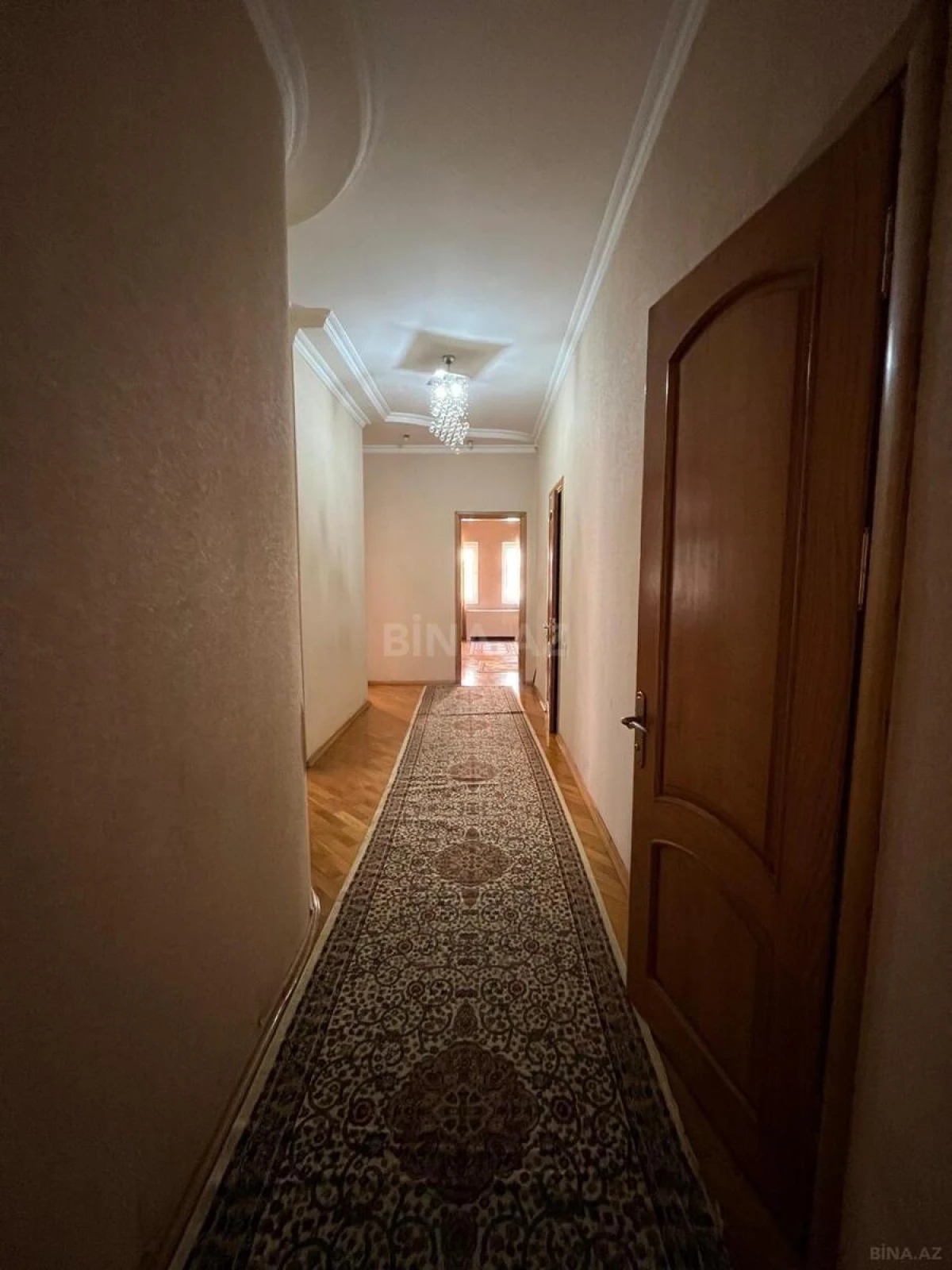 Kirayə verilir 3 otaqlı mənzil 145 m²