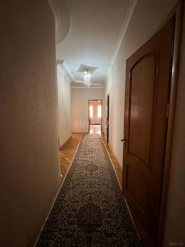 Kirayə verilir 3 otaqlı mənzil 145 m²