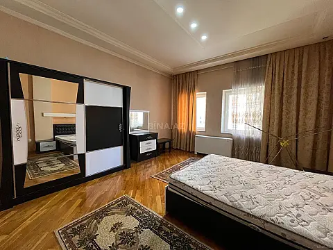 Kirayə verilir 3 otaqlı mənzil 145 m²