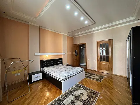 Kirayə verilir 3 otaqlı mənzil 145 m²