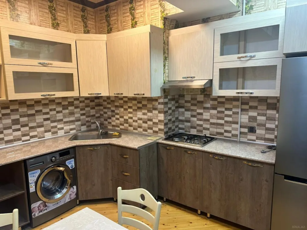 Kirayə verilir 2 otaqlı mənzil 60 m²