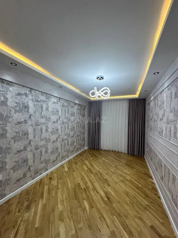 Satılır 4 otaqlı mənzil 155 m²