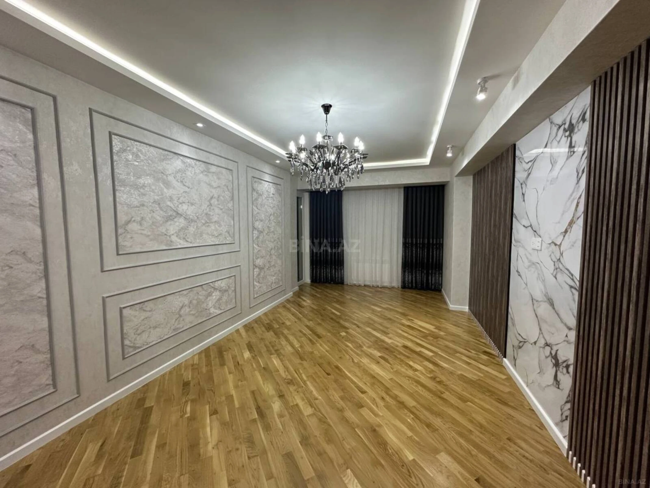 Satılır 4 otaqlı mənzil 155 m²