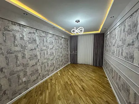 Satılır 4 otaqlı mənzil 155 m²