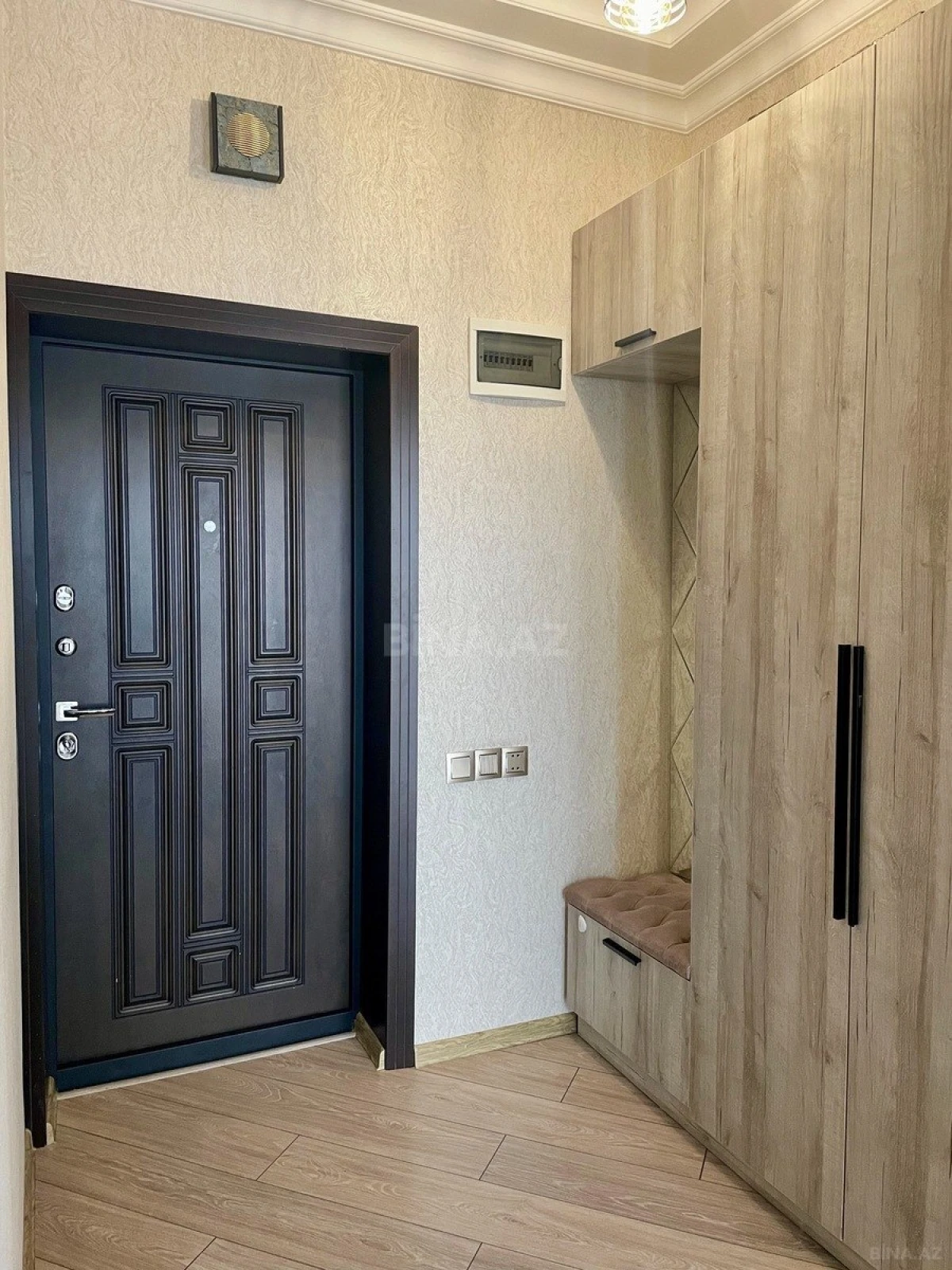 Kirayə verilir 2 otaqlı mənzil 90 m²