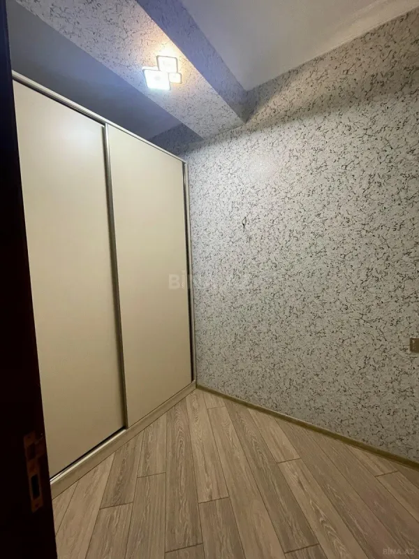 Kirayə verilir 2 otaqlı mənzil 90 m²