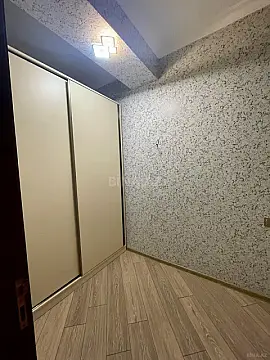 Kirayə verilir 2 otaqlı mənzil 90 m²