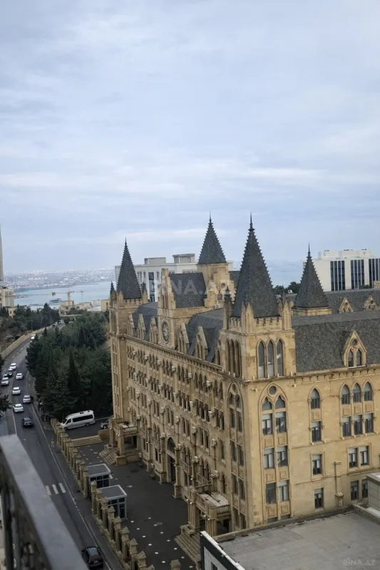 Satılır 3 otaqlı mənzil 90 m²