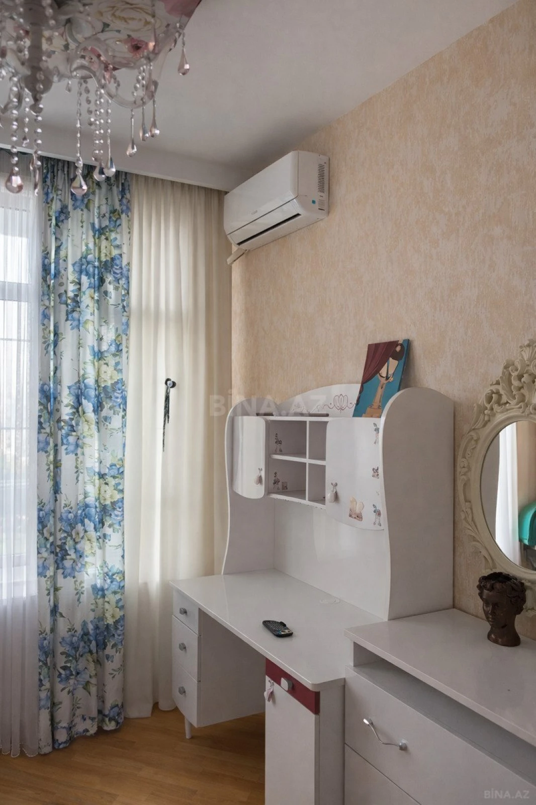 Satılır 3 otaqlı mənzil 90 m²