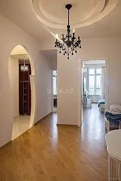Satılır 3 otaqlı mənzil 90 m²