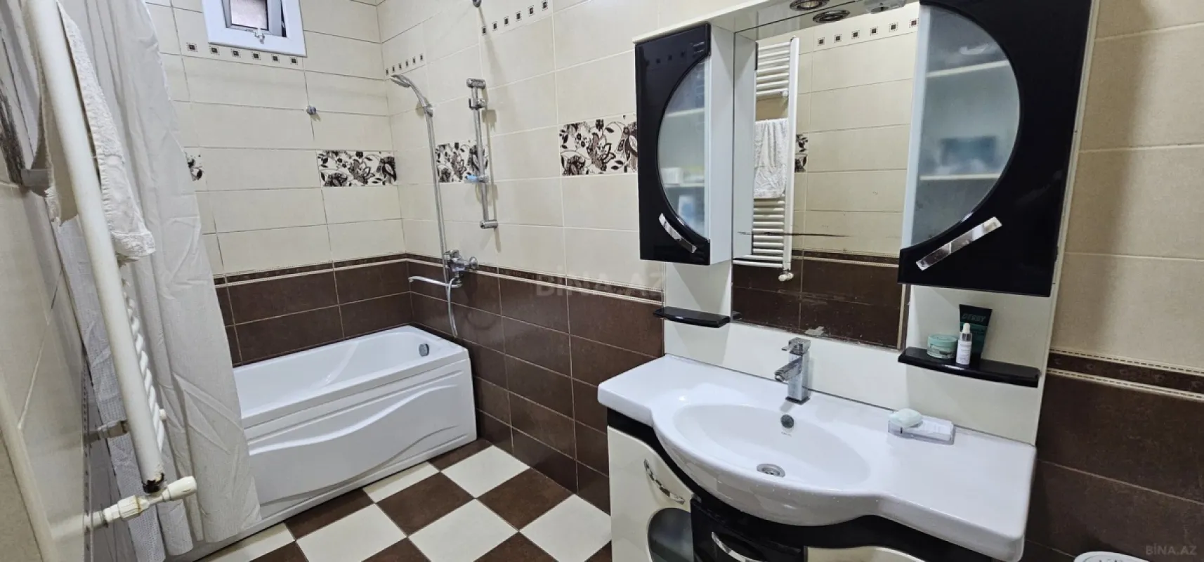 Satılır 4 otaqlı həyət evi 110 m²