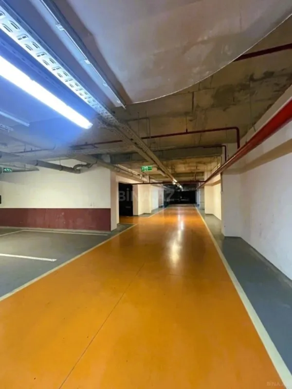 Satılır 3 otaqlı mənzil 149 m²