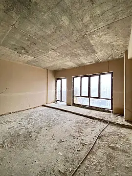 Satılır 3 otaqlı mənzil 131 m²