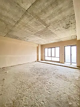 Satılır 3 otaqlı mənzil 131 m²
