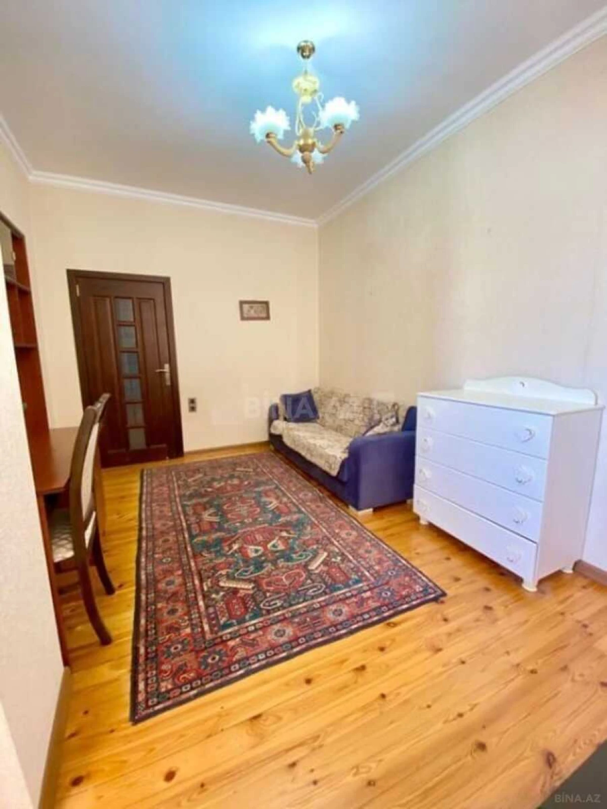 Kirayə verilir 3 otaqlı mənzil 110 m²