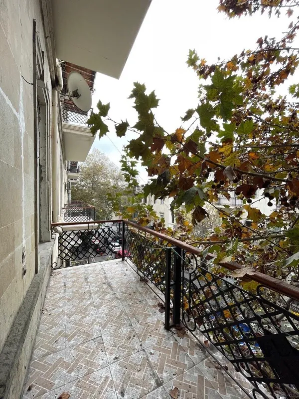 Kirayə verilir obyekt 155 m²