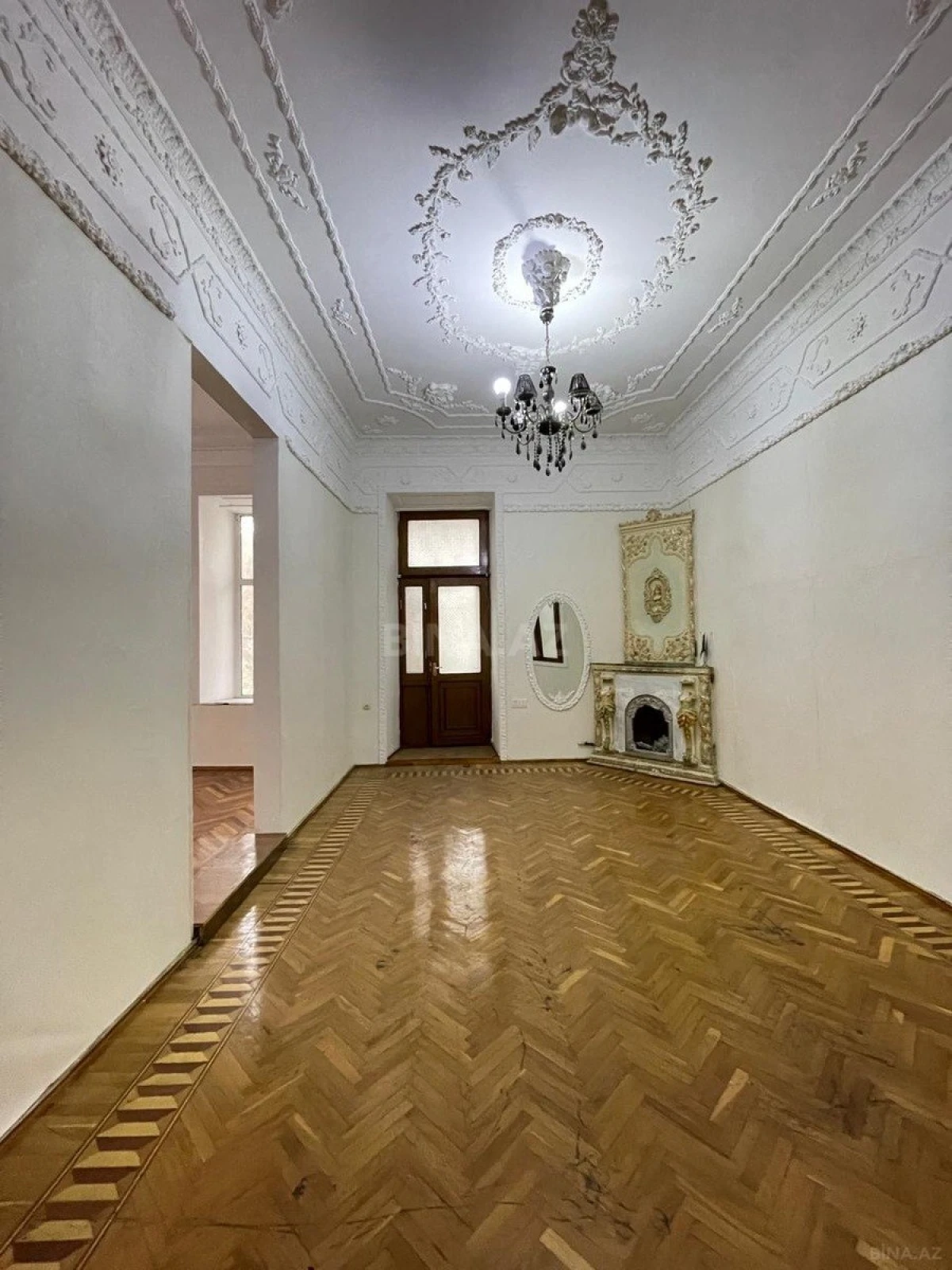 Kirayə verilir obyekt 155 m²