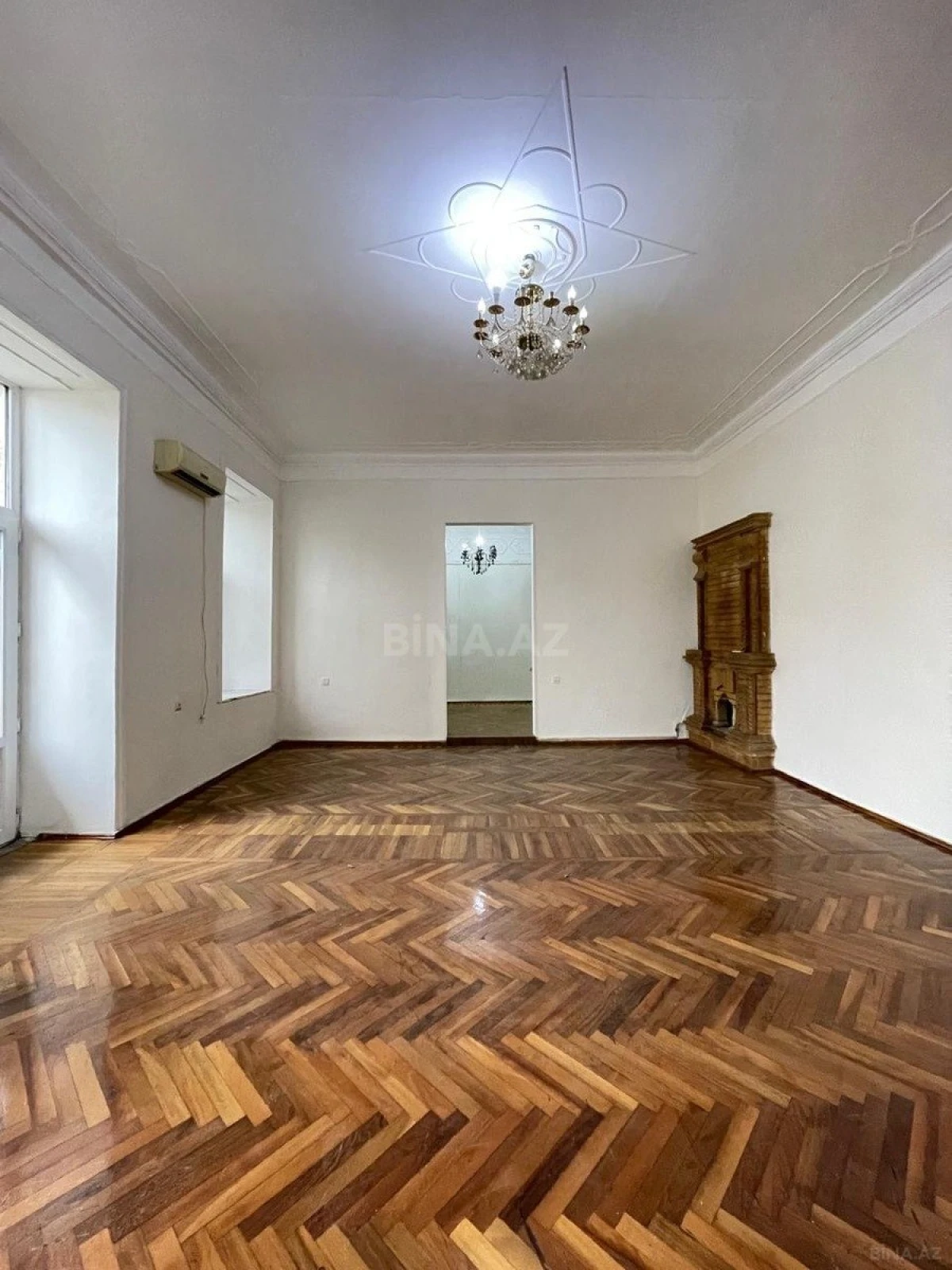 Kirayə verilir obyekt 155 m²