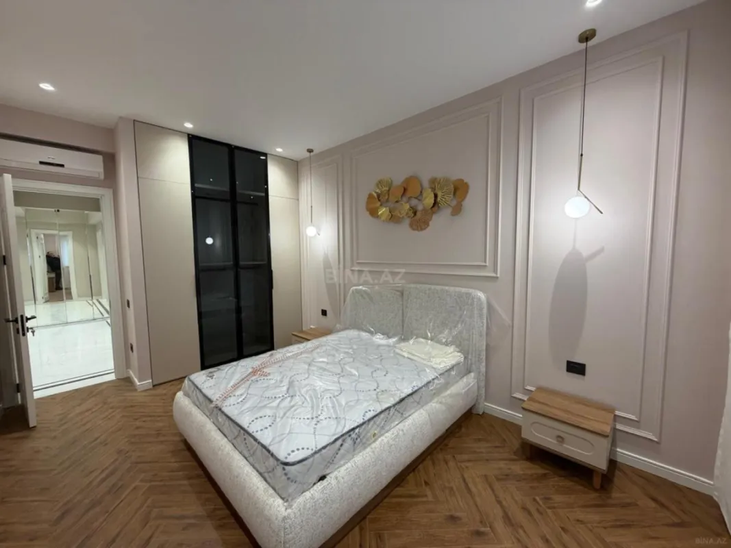 Kirayə verilir 4 otaqlı mənzil 200 m²