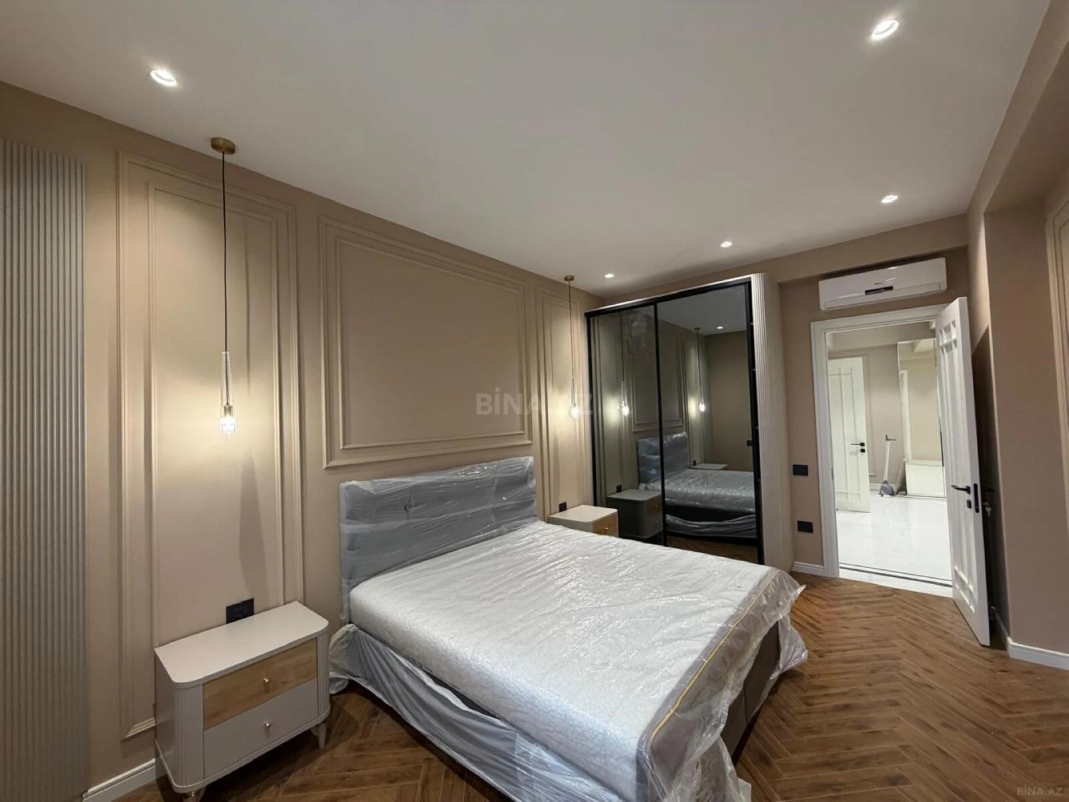 Kirayə verilir 4 otaqlı mənzil 200 m²