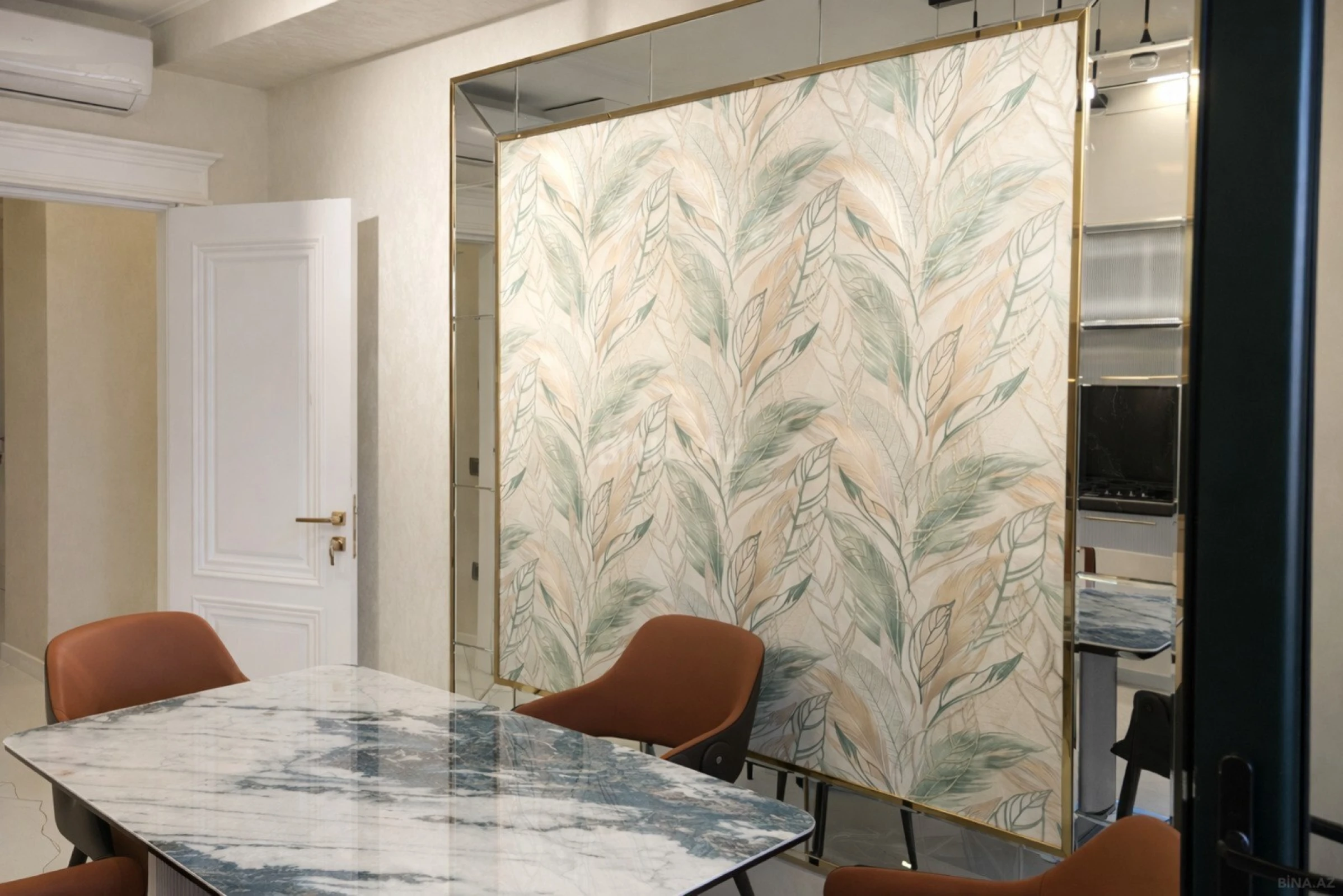 Satılır 3 otaqlı mənzil 125 m²