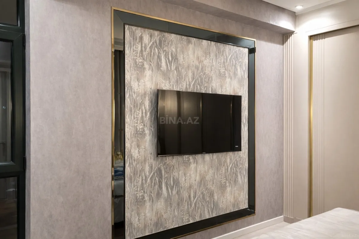 Satılır 3 otaqlı mənzil 125 m²