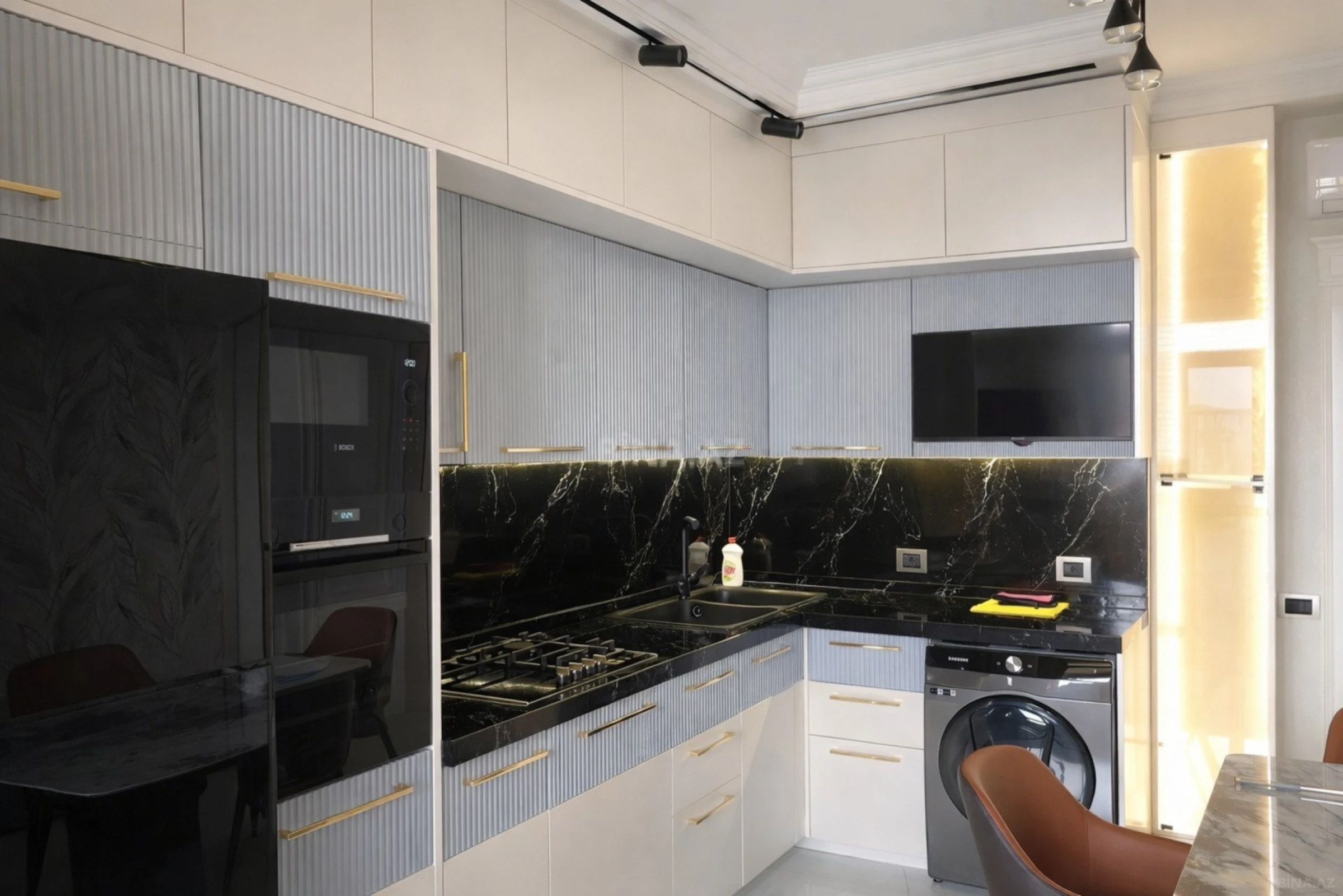 Satılır 3 otaqlı mənzil 125 m²