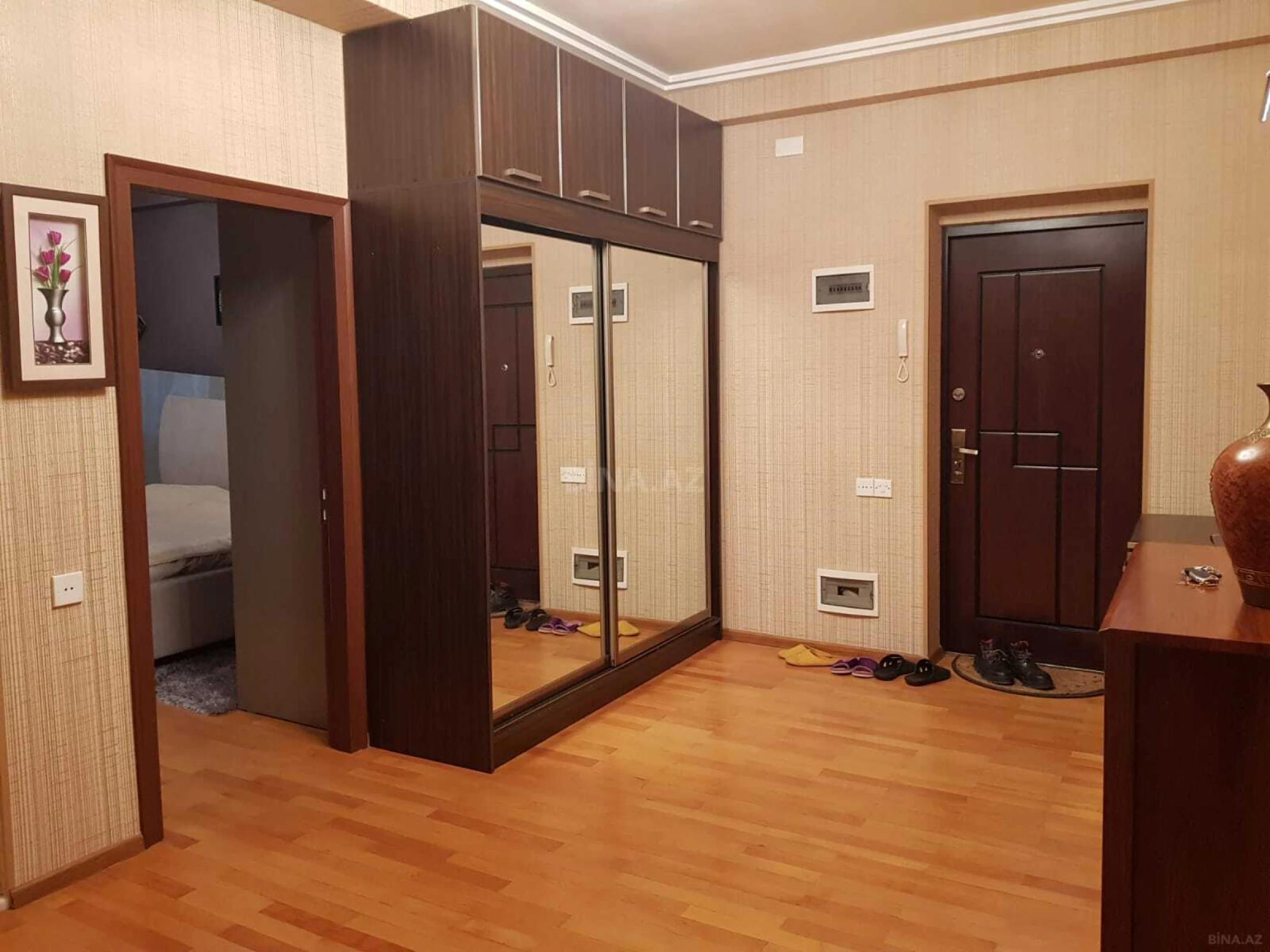 Kirayə verilir 3 otaqlı mənzil 105 m²