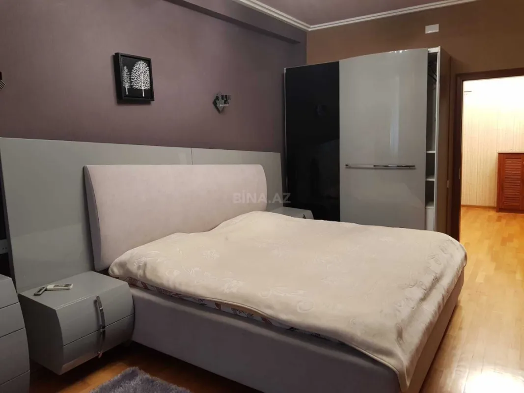 Kirayə verilir 3 otaqlı mənzil 105 m²