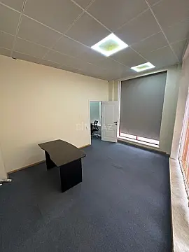 Kirayə verilir 2 otaqlı ofis 40 m²